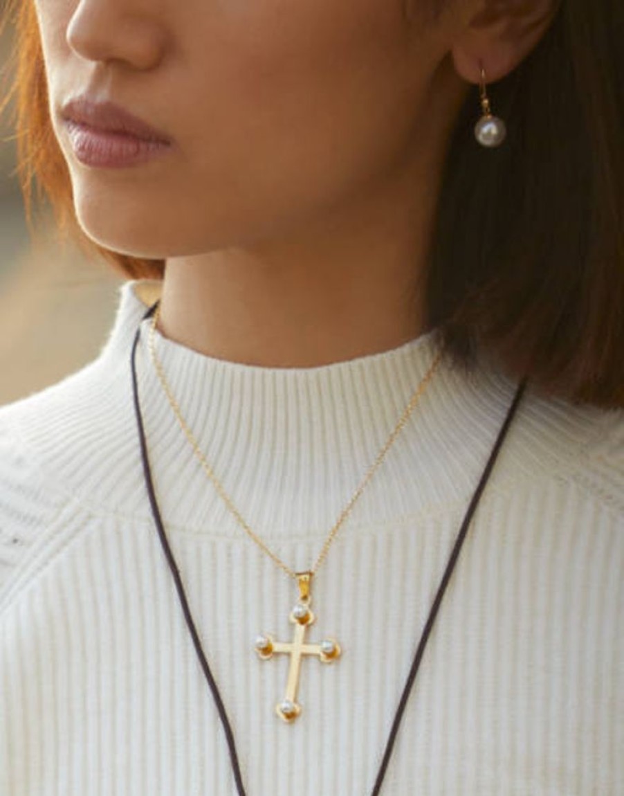 MAJORICA Silver Trinity Cross Pendant With Pearls | Pendant Chain